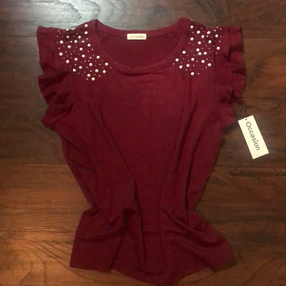 3/$25 Women’s Burgundy Rhinestone Pearl Top NWT - Picture 1 of 5